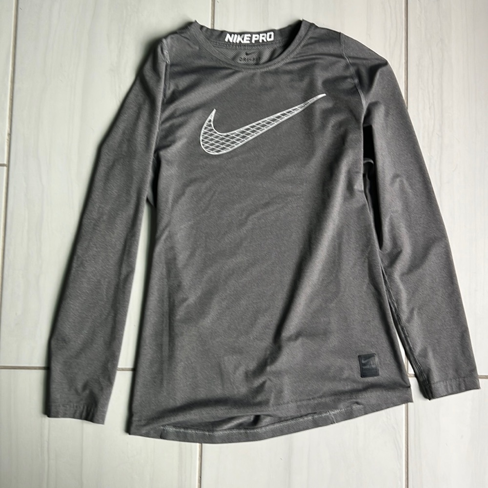 Grey Nike long sleeve